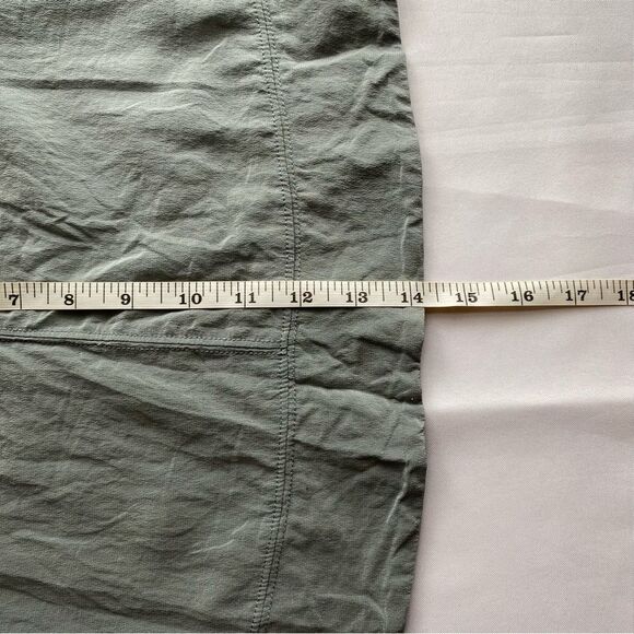 Free People Intimatley Gray Silk V-Neck Sleeveless Blouse Size Large - Picture 12 of 12